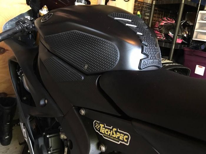 sii TechSpec USA SnakeSkin Tankpads for 2008-2016 Yamaha R6 – Pit Lane