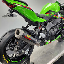 Load image into Gallery viewer, Graves Motorsports Kawasaki ZX-4RR Cat-Back Slip-on Carbon Exhaust