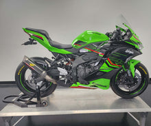 Load image into Gallery viewer, Graves Motorsports Kawasaki ZX-4RR Cat-Back Slip-on Carbon Exhaust