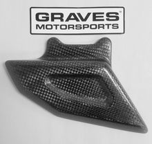 Load image into Gallery viewer, Graves Motorsports WORKS R1 / ZX-10R / ZX6-R / ZX-4RR Chain Guard