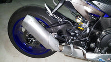Load image into Gallery viewer, C2R Carbon Fiber Swingarm Covers 2015+ Yamaha R1