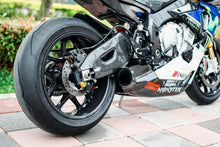 Load image into Gallery viewer, C2R Carbon Fiber Swingarm Covers 2015+ Yamaha R1