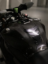 Load image into Gallery viewer, C2R Carbon Fiber Full Tank Cover 2015+ Yamaha R1