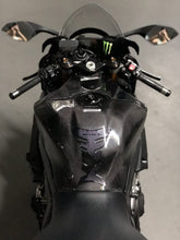 Load image into Gallery viewer, C2R Carbon Fiber Full Tank Cover 2015+ Yamaha R1