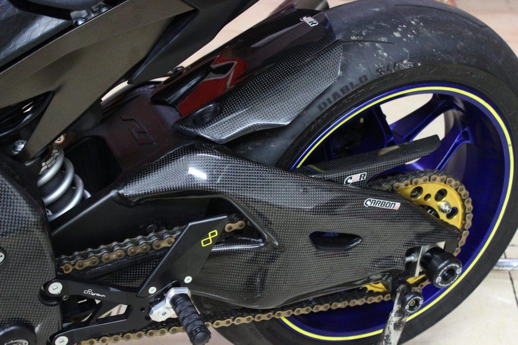 Chain Case For 2000 R1 C2R Carbon Fiber Chain Cover 2015+ Yamaha R1 – Pit Lane Moto