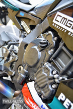 Load image into Gallery viewer, C2R Carbon Fiber Clutch Cover 2015+ Yamaha R1